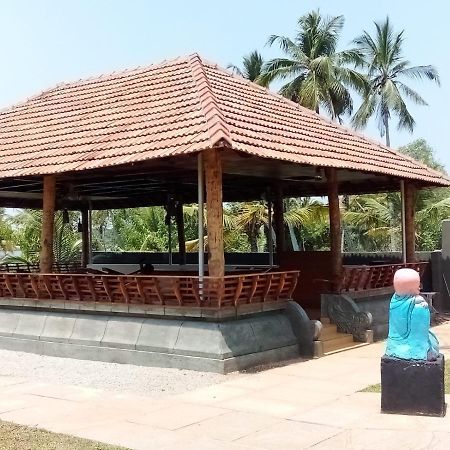 Vakkom Palazzo Varkala Exterior foto